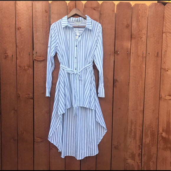 Hayden Tops - Low and high Striped Shirt Size M